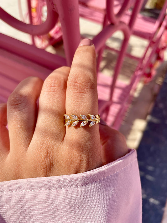 Leafy Luxe Ring