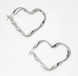 मनमोहक हार्ट हूप इयररिंग्स