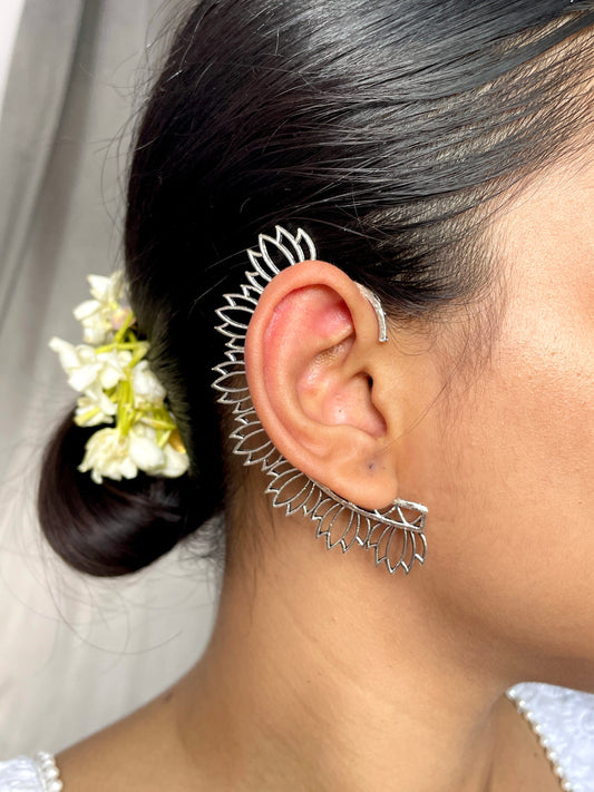 Kaanphool Oxidised earcuff