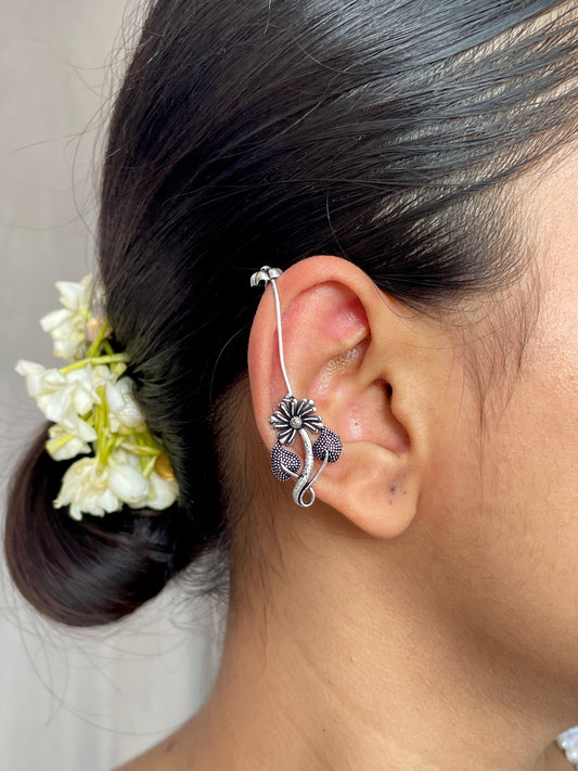 Bindraa Bugadi Earcuff