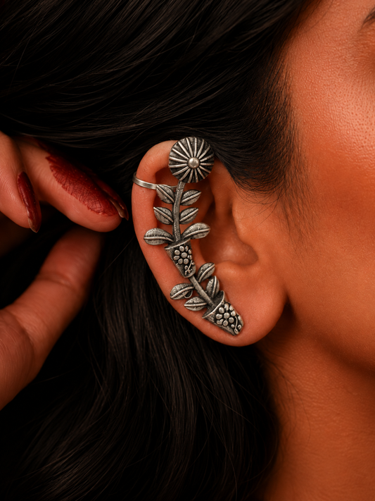 Bagicha Bloom Oxidised Earcuff