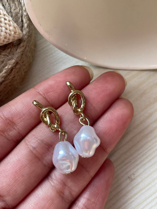 Pearlfall Earrings