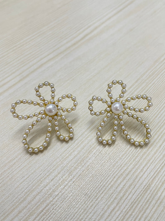 Floral Pearl Stud Earrings