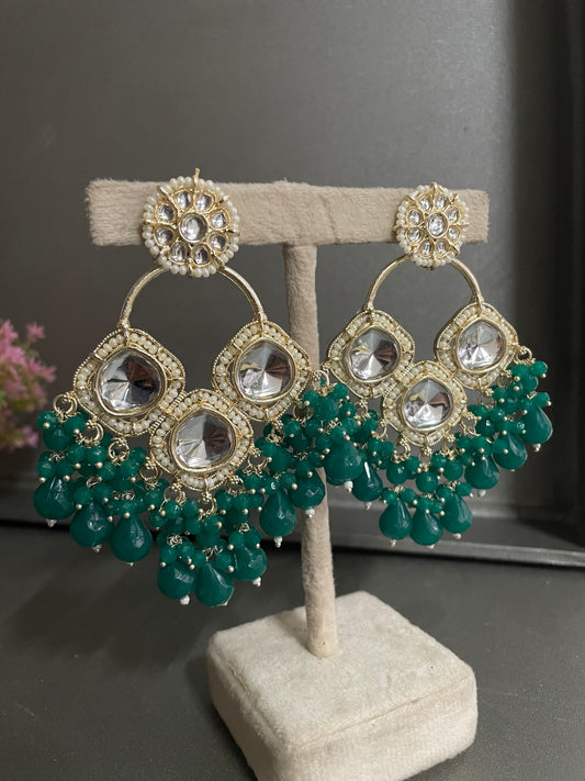 समृद्धि कुंदन झुमका