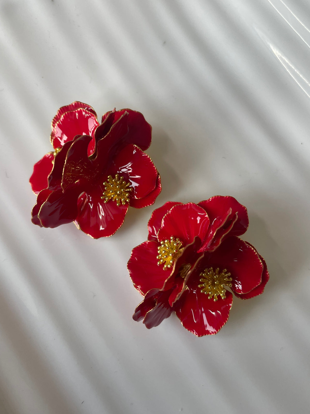 सेलेस्टियल ब्लूम इयररिंग्स