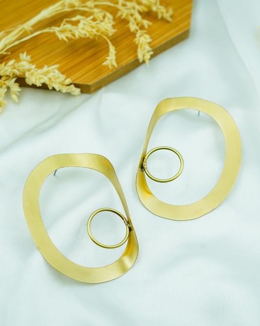 मेटैलिक बोल्ड हूप्स