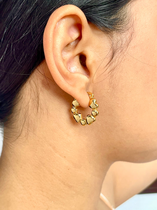 Mini Heart Chic Earrings