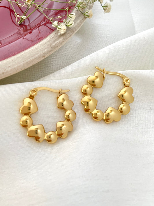 Mini Heart Chic Earrings