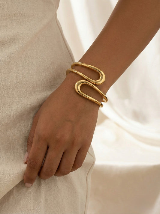 Golden Sway Bracelet