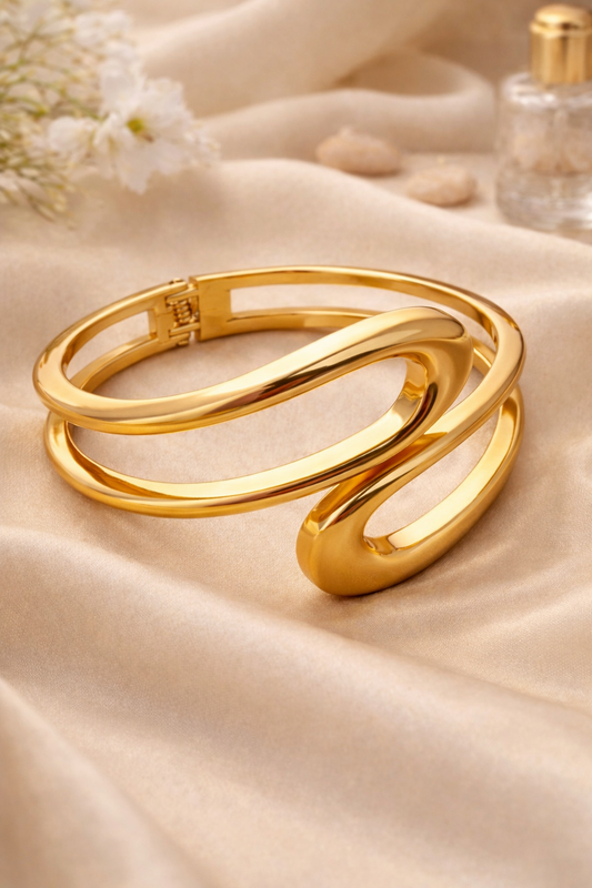 Golden Sway Bracelet