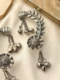 Noorvati Leaf Oxidised Earcuff