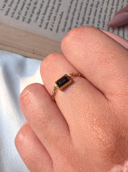 Love Chic Chain Ring