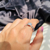 एमिली मूनस्टोन रिंग