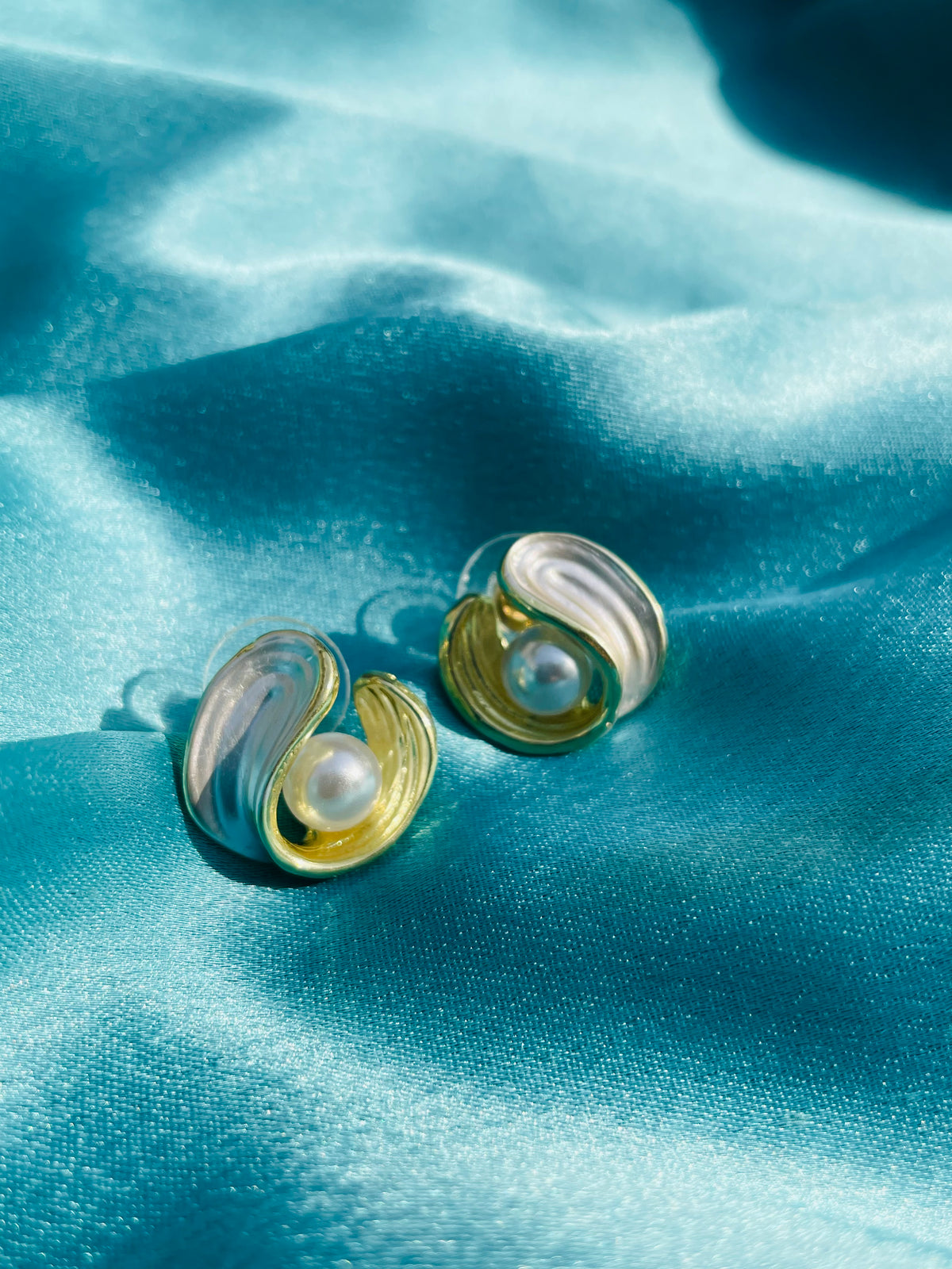 Tiffany 2025 shell earrings